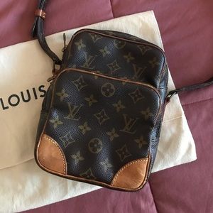 Authentic LOUIS VUITTON Amazone crossbody bag